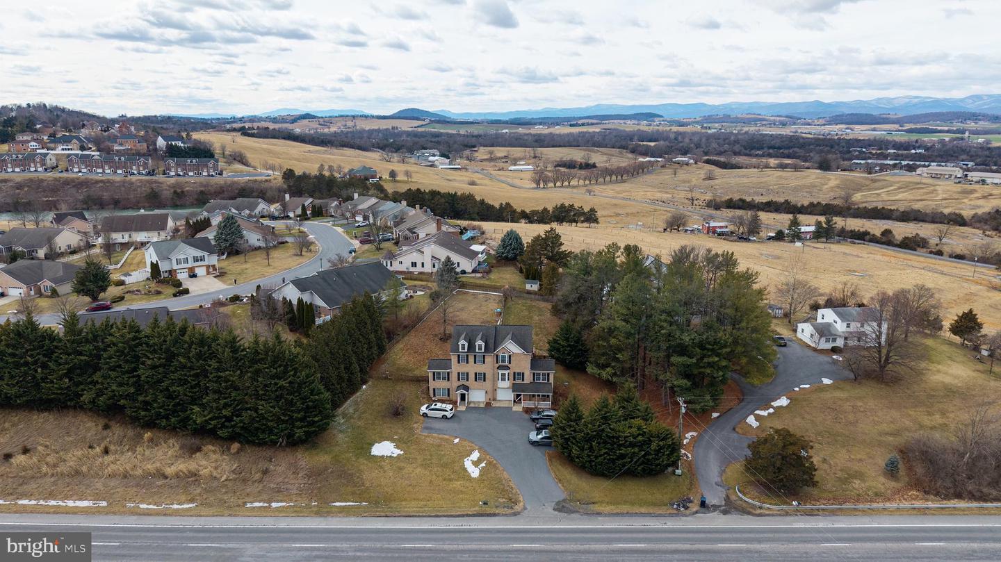 2341 VIRGINIA AVE, HARRISONBURG, Virginia 22802, 3 Bedrooms Bedrooms, 11 Rooms Rooms,2 BathroomsBathrooms,Residential,For sale,2341 VIRGINIA AVE,VAHC2000558 MLS # VAHC2000558