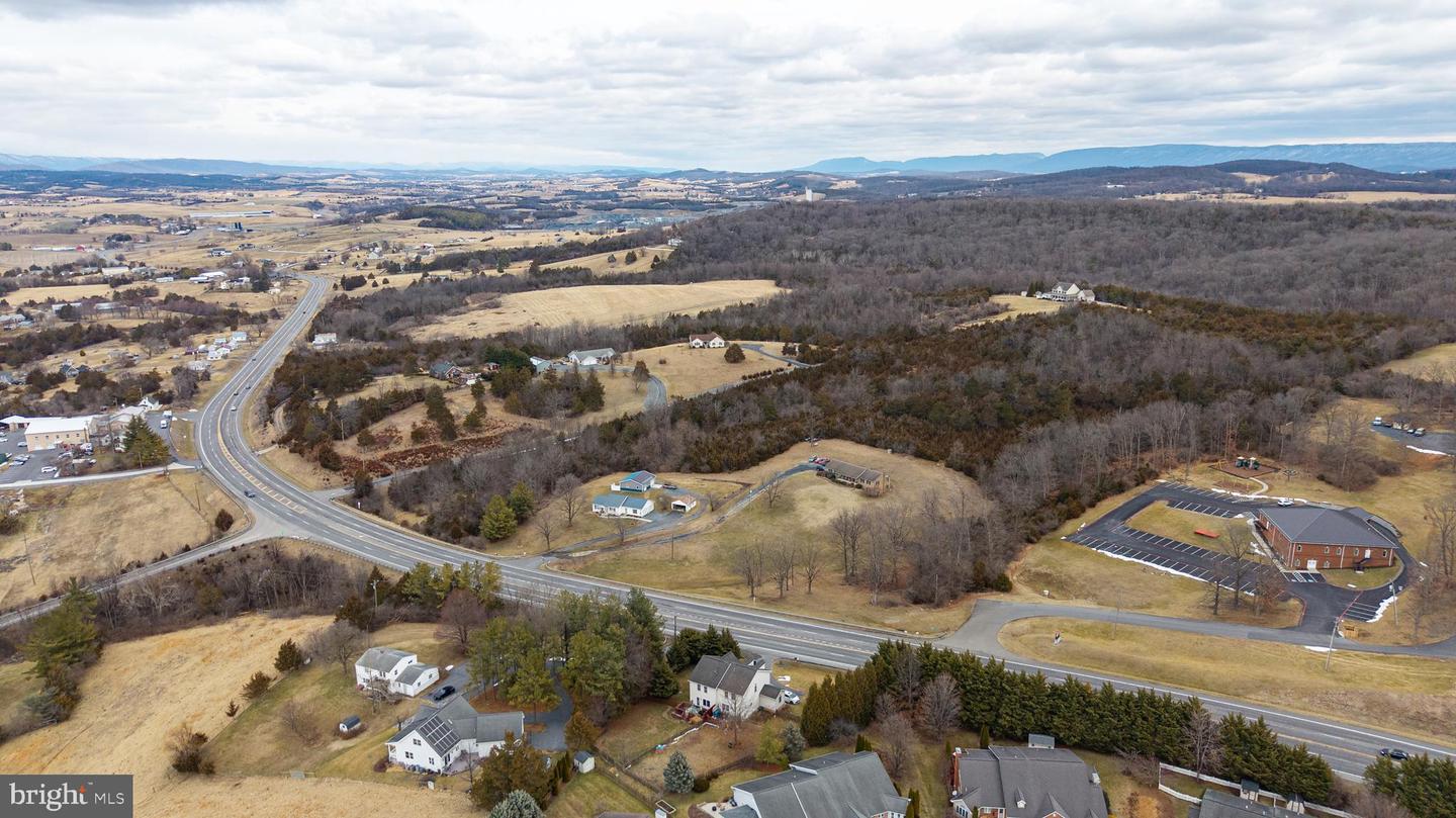 2341 VIRGINIA AVE, HARRISONBURG, Virginia 22802, 3 Bedrooms Bedrooms, 11 Rooms Rooms,2 BathroomsBathrooms,Residential,For sale,2341 VIRGINIA AVE,VAHC2000558 MLS # VAHC2000558