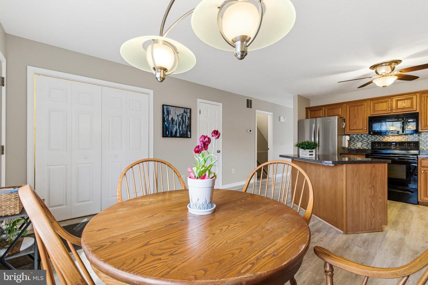 2341 VIRGINIA AVE, HARRISONBURG, Virginia 22802, 3 Bedrooms Bedrooms, 11 Rooms Rooms,2 BathroomsBathrooms,Residential,For sale,2341 VIRGINIA AVE,VAHC2000558 MLS # VAHC2000558