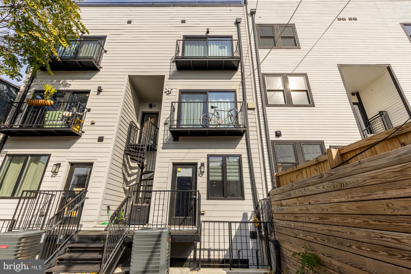 1105 QUEEN ST NE #1, WASHINGTON, District Of Columbia 20002, 2 Bedrooms Bedrooms, ,2 BathroomsBathrooms,Residential,For sale,1105 QUEEN ST NE #1,DCDC2247232 MLS # DCDC2247232