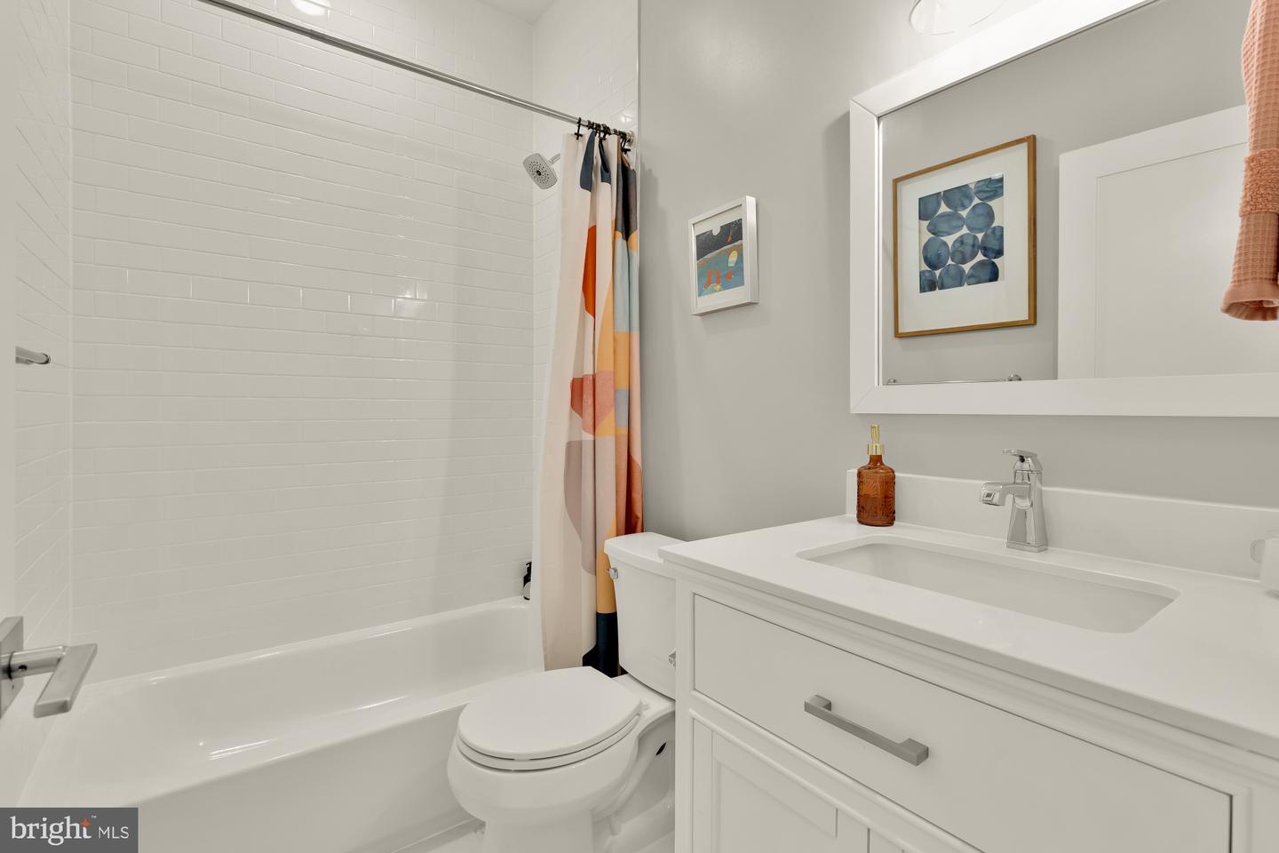 1105 QUEEN ST NE #1, WASHINGTON, District Of Columbia 20002, 2 Bedrooms Bedrooms, ,2 BathroomsBathrooms,Residential,For sale,1105 QUEEN ST NE #1,DCDC2247232 MLS # DCDC2247232