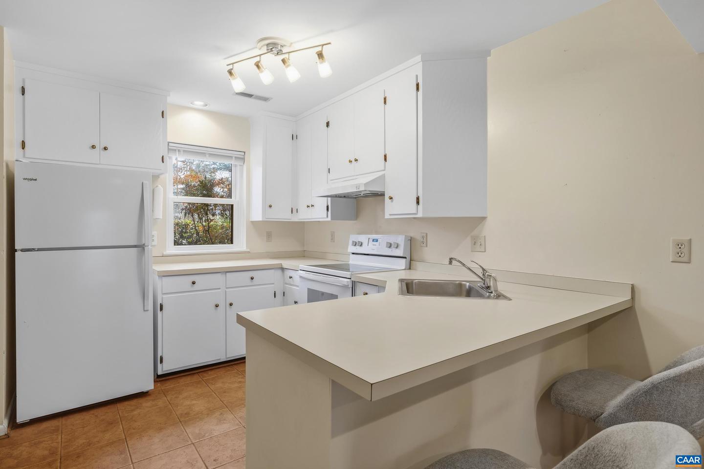 722 EXTON CT, CHARLOTTESVILLE, Virginia 22901, 2 Bedrooms Bedrooms, ,1 BathroomBathrooms,Residential,For sale,722 EXTON CT,673577 MLS # 673577