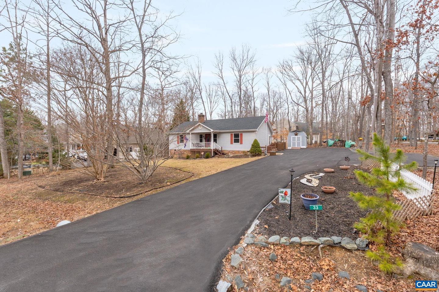 33 COLONIAL RD, PALMYRA, Virginia 22963, 3 Bedrooms Bedrooms, ,2 BathroomsBathrooms,Residential,For sale,33 COLONIAL RD,673578 MLS # 673578 33 COLONIAL RD, PALMYRA, Virginia 22963, 3 Bedrooms Bedrooms, ,2 BathroomsBathrooms,Residential,For sale,33 COLONIAL RD,673578 MLS # 673578