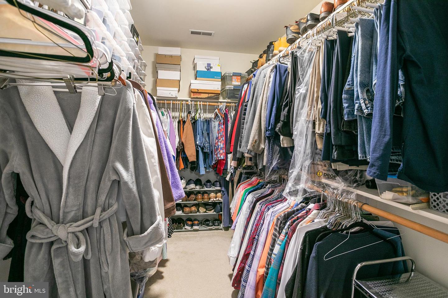 2203 LAKEVIEW PKWY, LOCUST GROVE, Virginia 22508, 4 Bedrooms Bedrooms, 18 Rooms Rooms,3 BathroomsBathrooms,Residential,For sale,2203 LAKEVIEW PKWY,VAOR2013394 MLS # VAOR2013394