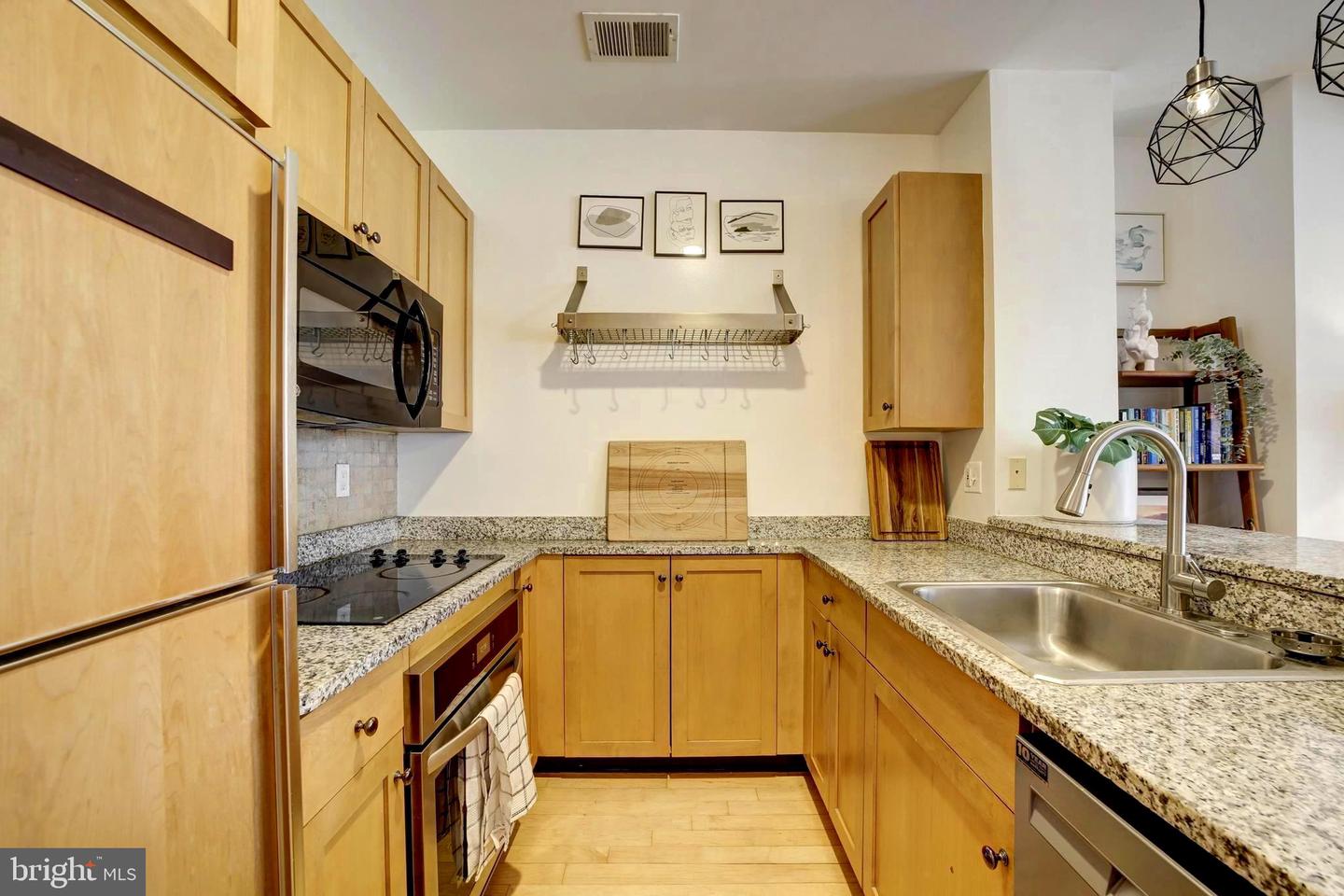 4025 CONNECTICUT AVE NW #405, WASHINGTON, District Of Columbia 20008, 2 Bedrooms Bedrooms, ,1 BathroomBathrooms,Residential,For sale,4025 CONNECTICUT AVE NW #405,DCDC2247478 MLS # DCDC2247478 4025 CONNECTICUT AVE NW #405, WASHINGTON, District Of Columbia 20008, 2 Bedrooms Bedrooms, ,1 BathroomBathrooms,Residential,For sale,4025 CONNECTICUT AVE NW #405,DCDC2247478 MLS # DCDC2247478