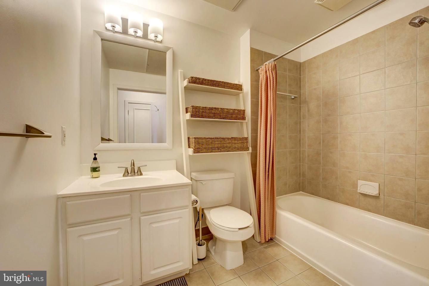 4025 CONNECTICUT AVE NW #405, WASHINGTON, District Of Columbia 20008, 2 Bedrooms Bedrooms, ,1 BathroomBathrooms,Residential,For sale,4025 CONNECTICUT AVE NW #405,DCDC2247478 MLS # DCDC2247478 4025 CONNECTICUT AVE NW #405, WASHINGTON, District Of Columbia 20008, 2 Bedrooms Bedrooms, ,1 BathroomBathrooms,Residential,For sale,4025 CONNECTICUT AVE NW #405,DCDC2247478 MLS # DCDC2247478