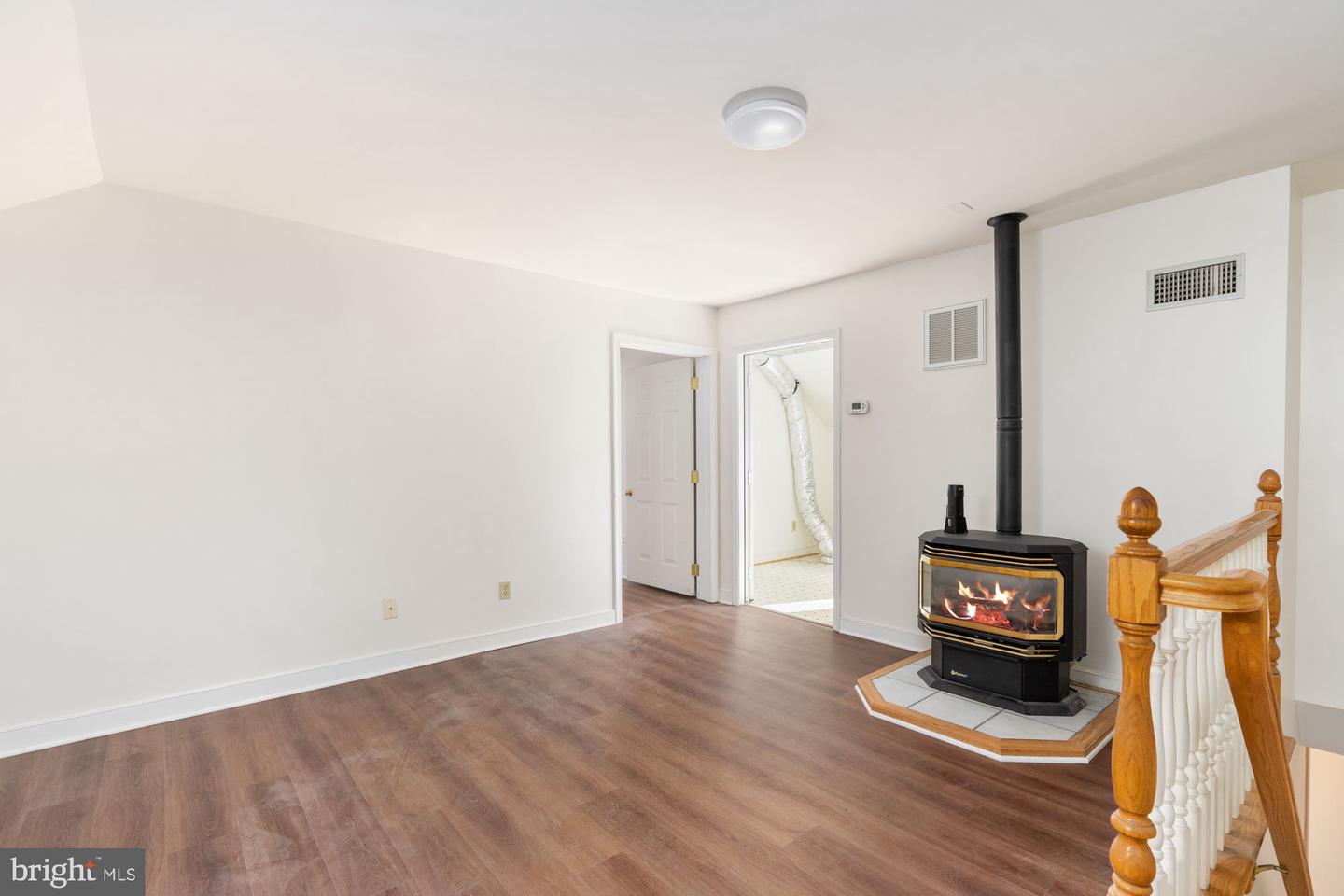 74 WOOD COVE CT, MINERAL, Virginia 23117, 5 Bedrooms Bedrooms, ,4 BathroomsBathrooms,Residential,For sale,74 WOOD COVE CT,VALA2009334 MLS # VALA2009334