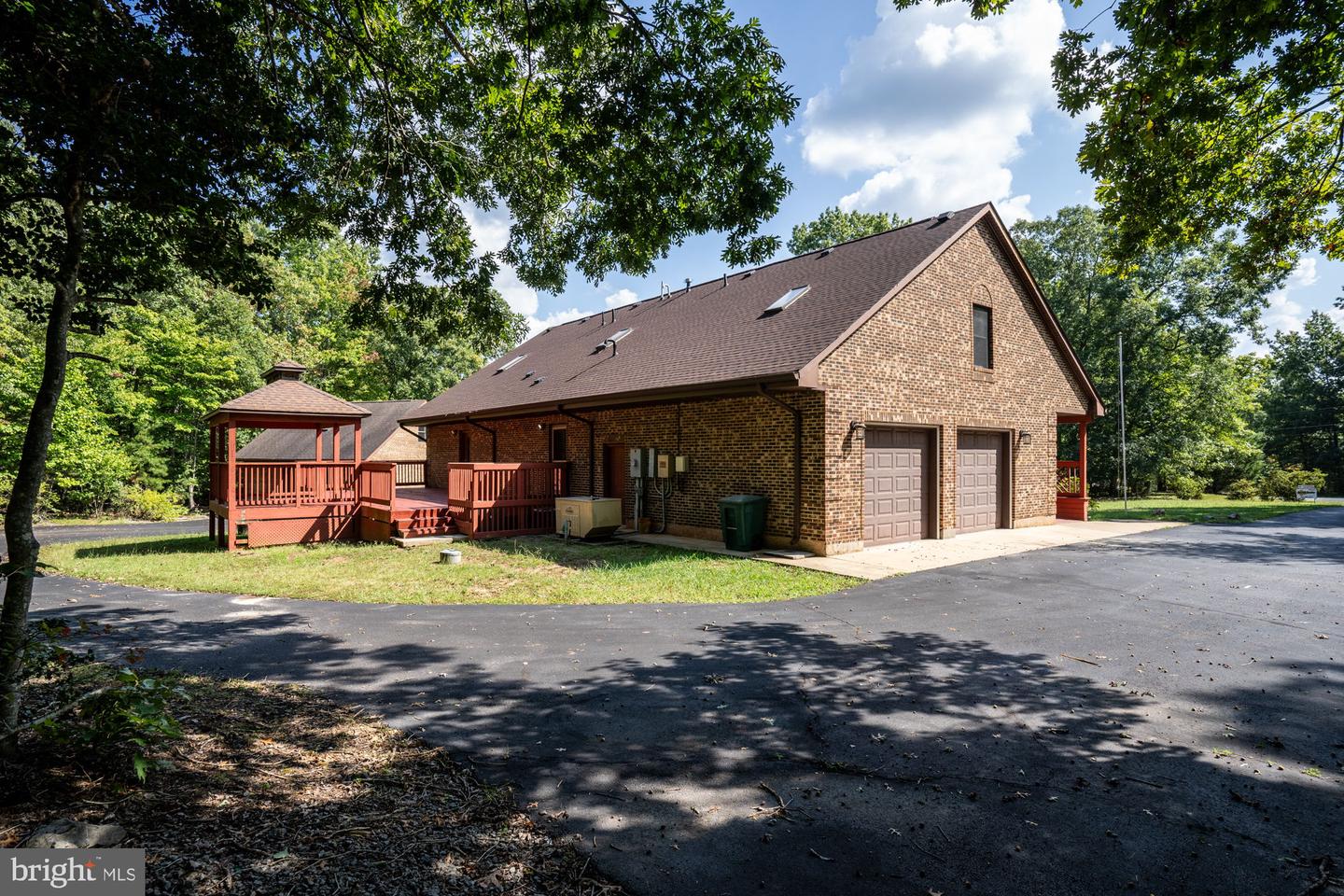 74 WOOD COVE CT, MINERAL, Virginia 23117, 5 Bedrooms Bedrooms, ,4 BathroomsBathrooms,Residential,For sale,74 WOOD COVE CT,VALA2009334 MLS # VALA2009334