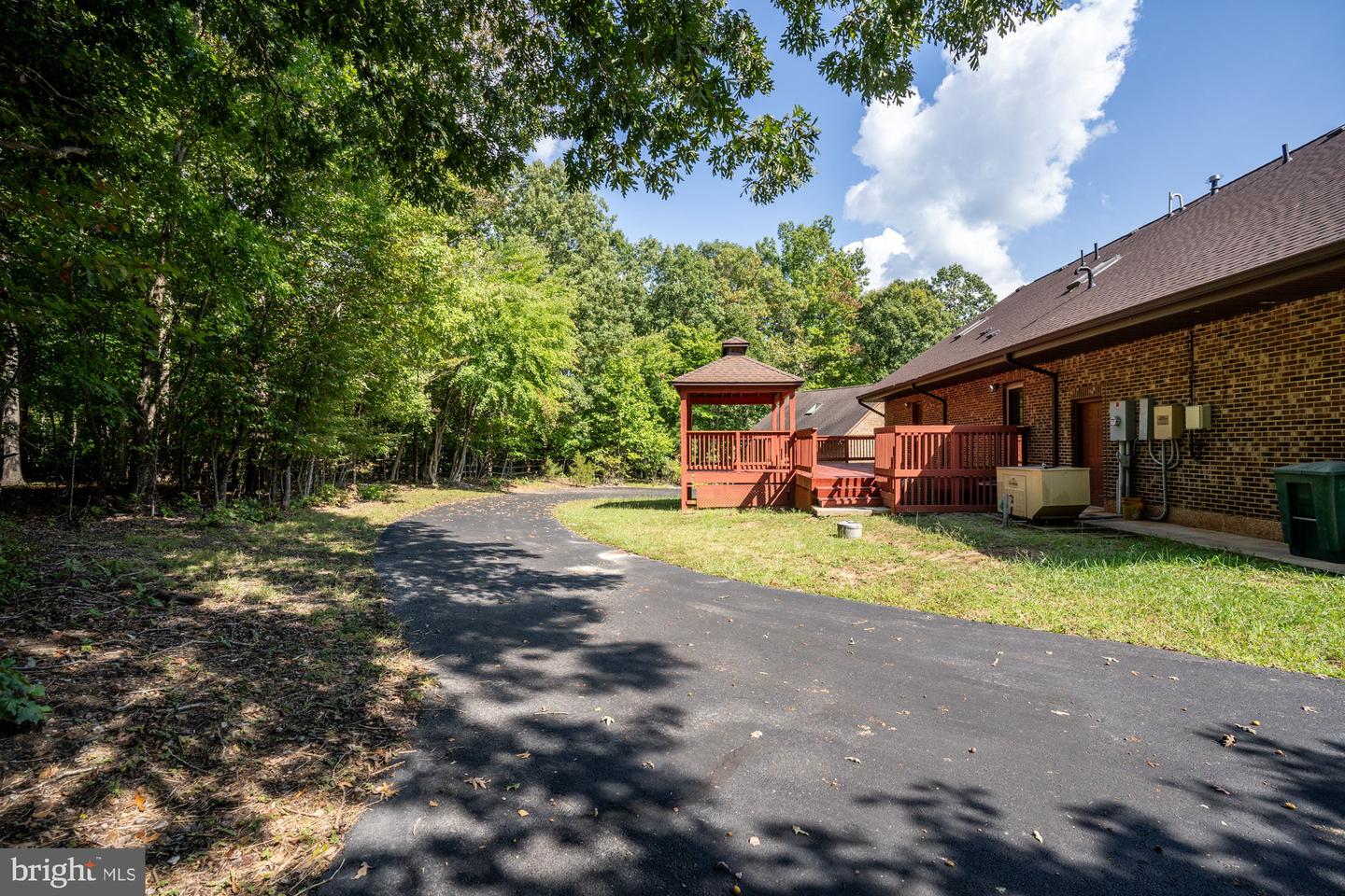 74 WOOD COVE CT, MINERAL, Virginia 23117, 5 Bedrooms Bedrooms, ,4 BathroomsBathrooms,Residential,For sale,74 WOOD COVE CT,VALA2009334 MLS # VALA2009334