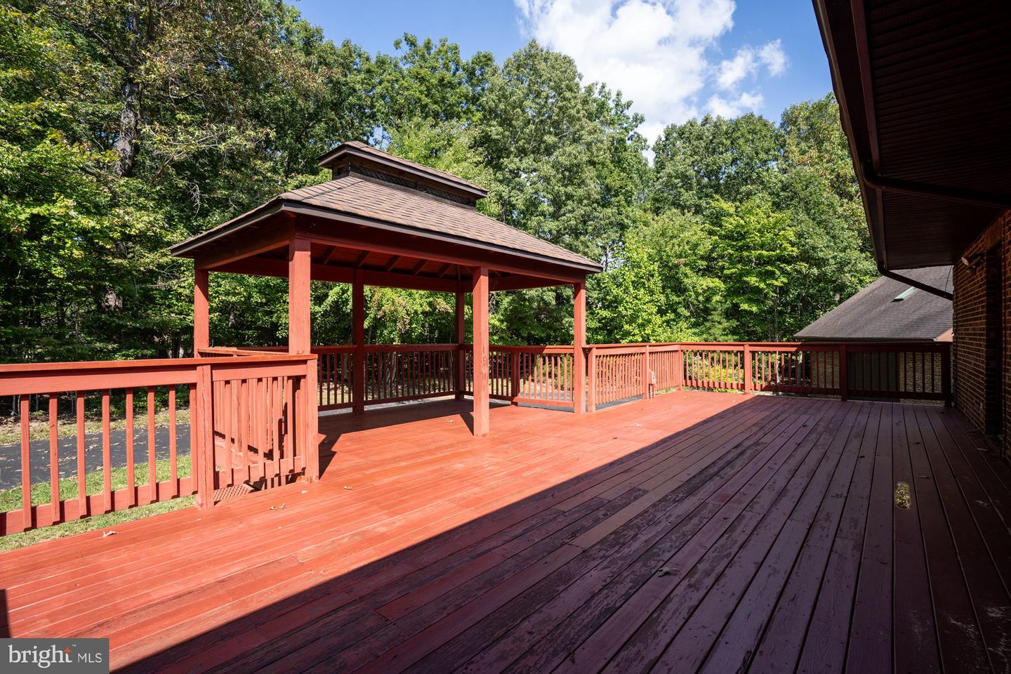 74 WOOD COVE CT, MINERAL, Virginia 23117, 5 Bedrooms Bedrooms, ,4 BathroomsBathrooms,Residential,For sale,74 WOOD COVE CT,VALA2009334 MLS # VALA2009334