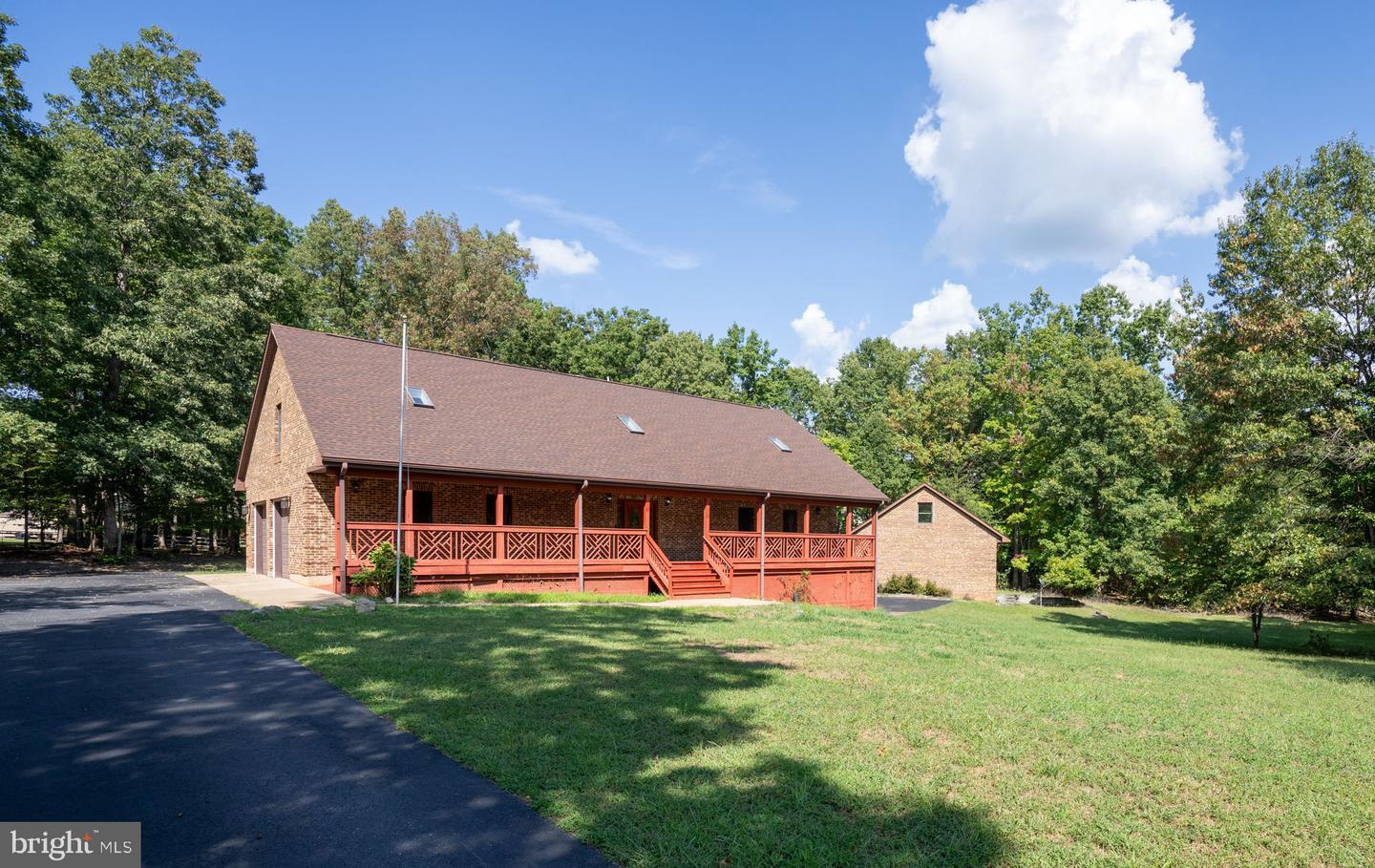 74 WOOD COVE CT, MINERAL, Virginia 23117, 5 Bedrooms Bedrooms, ,4 BathroomsBathrooms,Residential,For sale,74 WOOD COVE CT,VALA2009334 MLS # VALA2009334