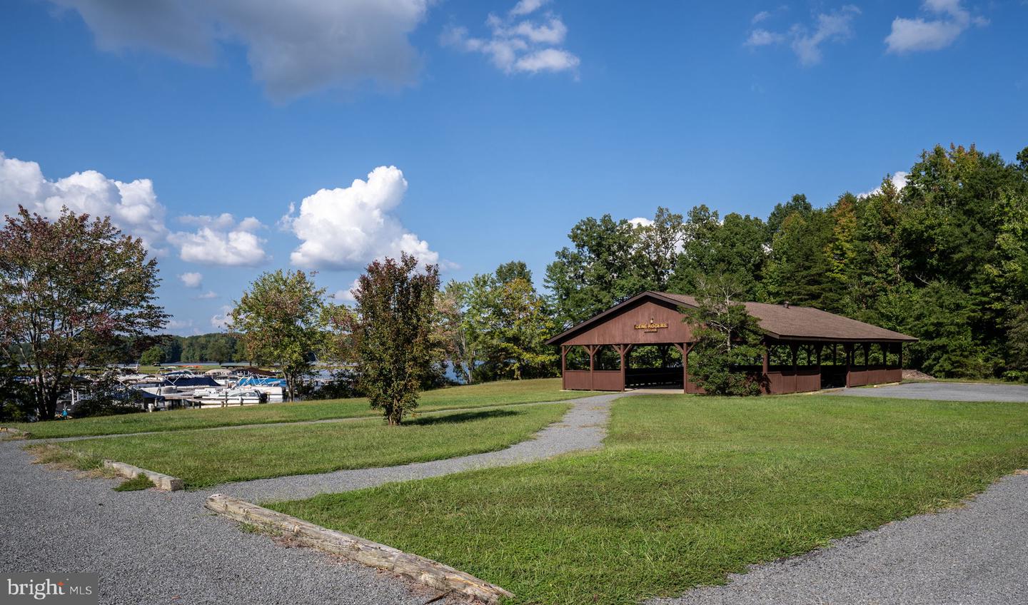 74 WOOD COVE CT, MINERAL, Virginia 23117, 5 Bedrooms Bedrooms, ,4 BathroomsBathrooms,Residential,For sale,74 WOOD COVE CT,VALA2009334 MLS # VALA2009334