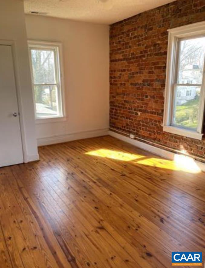 311 5TH ST SW, CHARLOTTESVILLE, Virginia 22902, 3 Bedrooms Bedrooms, ,2 BathroomsBathrooms,Residential,For sale,311 5TH ST SW,673600 MLS # 673600