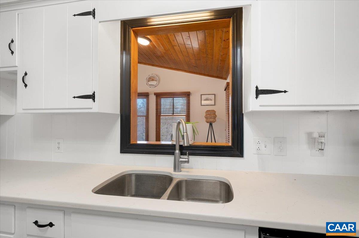 2320 MINOR MILL RD, CHARLOTTESVILLE, Virginia 22911, 3 Bedrooms Bedrooms, ,3 BathroomsBathrooms,Residential,For sale,2320 MINOR MILL RD,673602 MLS # 673602