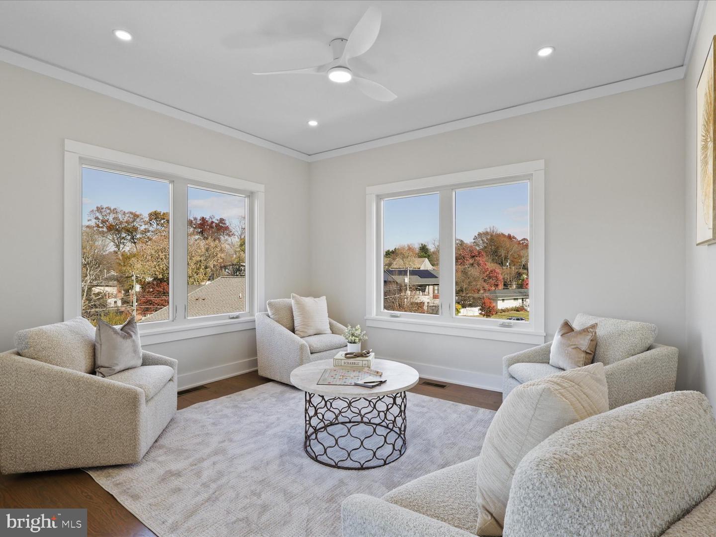 616 GIBSON CIR SW, VIENNA, Virginia 22180, 6 Bedrooms Bedrooms, ,6 BathroomsBathrooms,Residential,For sale,616 GIBSON CIR SW,VAFX2292498 MLS # VAFX2292498