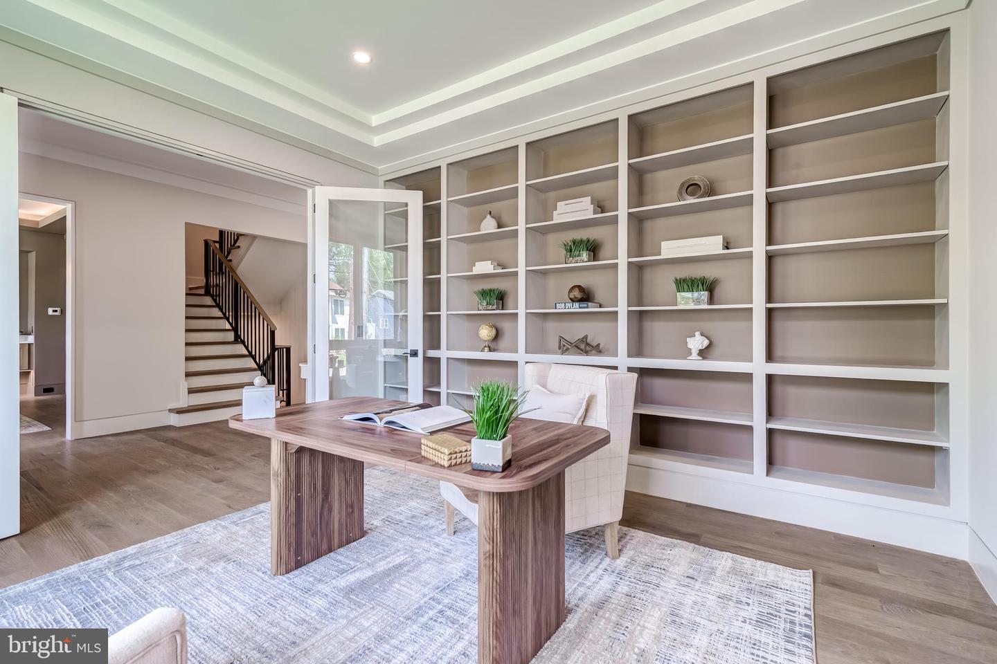 506 KINGSLEY RD SW, VIENNA, Virginia 22180, 6 Bedrooms Bedrooms, ,6 BathroomsBathrooms,Residential,For sale,506 KINGSLEY RD SW,VAFX2292504 MLS # VAFX2292504