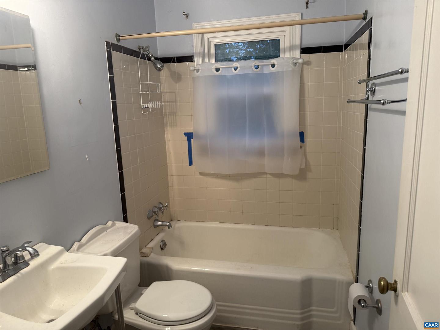 1115 EAST JEFFERSON ST, CHARLOTTESVILLE, Virginia 22902, 3 Bedrooms Bedrooms, ,1 BathroomBathrooms,Residential,For sale,1115 EAST JEFFERSON ST,673603 MLS # 673603