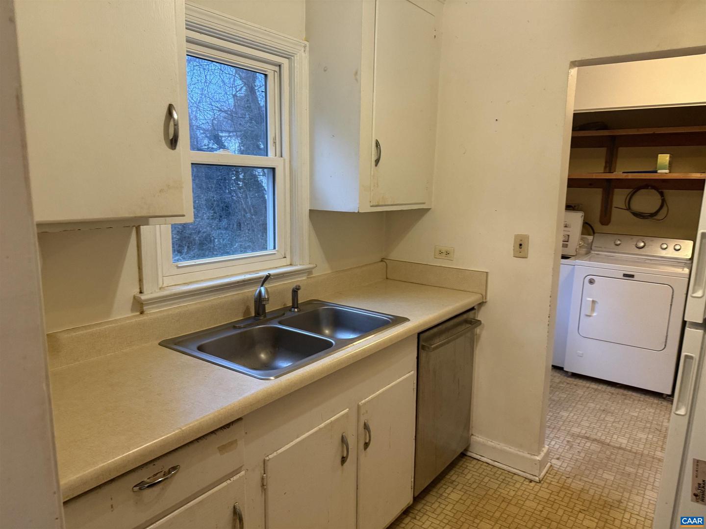 1115 EAST JEFFERSON ST, CHARLOTTESVILLE, Virginia 22902, 3 Bedrooms Bedrooms, ,1 BathroomBathrooms,Residential,For sale,1115 EAST JEFFERSON ST,673603 MLS # 673603