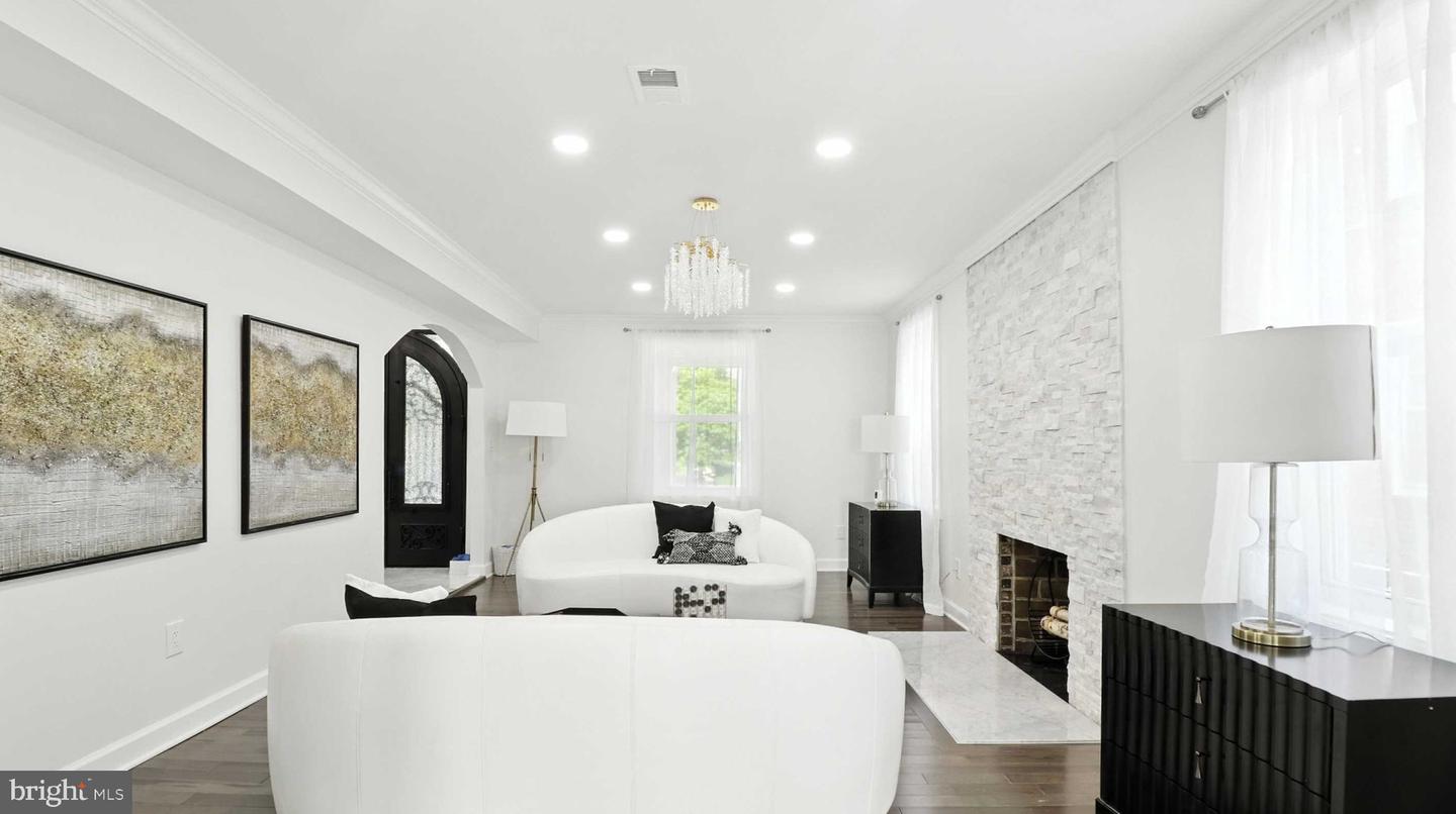 7746 16TH ST NW, WASHINGTON, District Of Columbia 20012, 7 Bedrooms Bedrooms, 26 Rooms Rooms,5 BathroomsBathrooms,Residential,For sale,7746 16TH ST NW,DCDC2247512 MLS # DCDC2247512