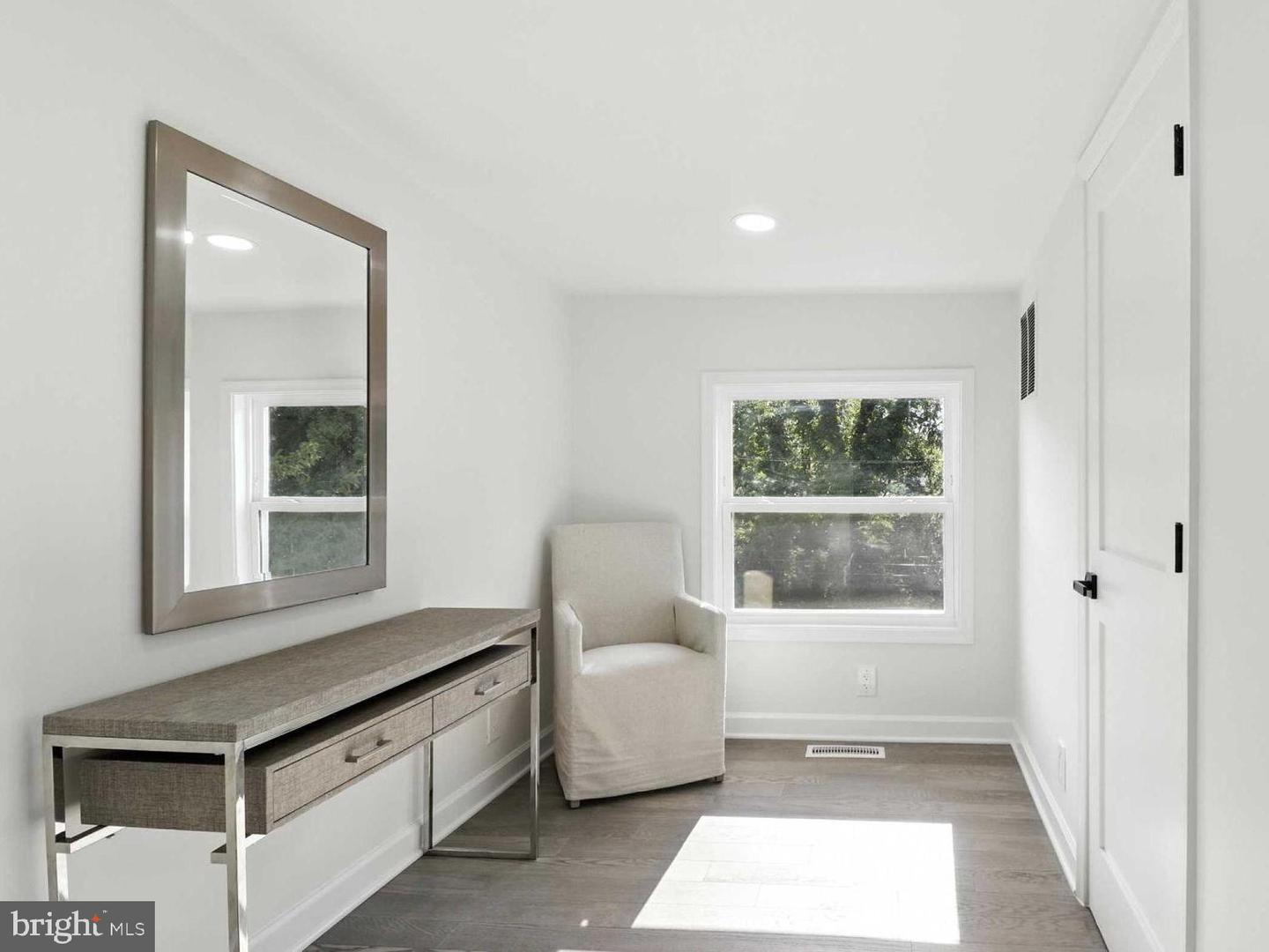 7746 16TH ST NW, WASHINGTON, District Of Columbia 20012, 7 Bedrooms Bedrooms, 26 Rooms Rooms,5 BathroomsBathrooms,Residential,For sale,7746 16TH ST NW,DCDC2247512 MLS # DCDC2247512