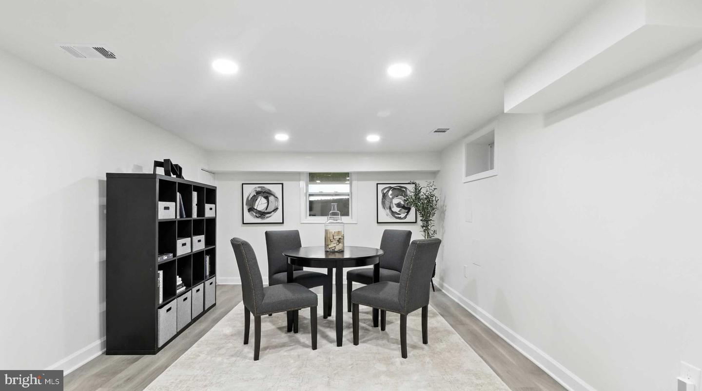 7746 16TH ST NW, WASHINGTON, District Of Columbia 20012, 7 Bedrooms Bedrooms, 26 Rooms Rooms,5 BathroomsBathrooms,Residential,For sale,7746 16TH ST NW,DCDC2247512 MLS # DCDC2247512