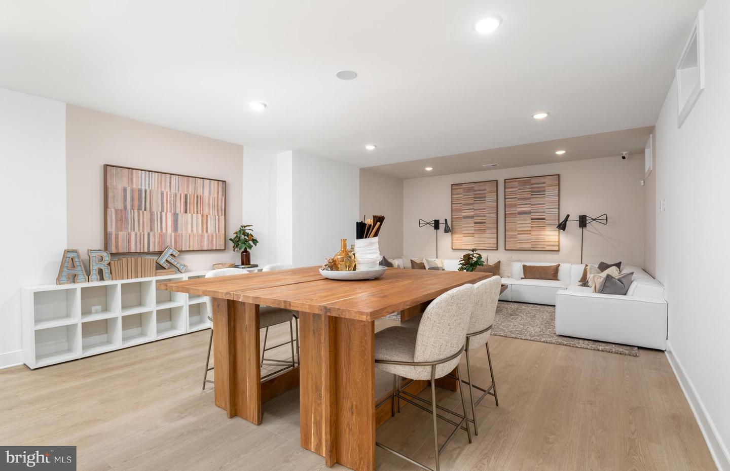 42819 EAGLE VIEW DR, LEESBURG, Virginia 20176, 5 Bedrooms Bedrooms, ,5 BathroomsBathrooms,Residential,For sale,42819 EAGLE VIEW DR,VALO2116592 MLS # VALO2116592