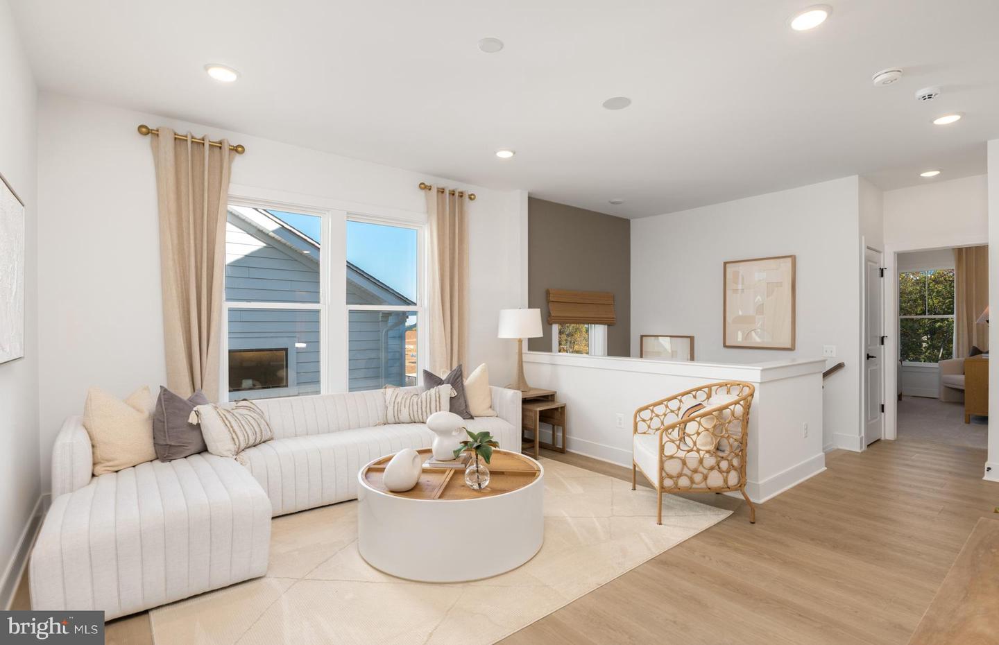 42819 EAGLE VIEW DR, LEESBURG, Virginia 20176, 5 Bedrooms Bedrooms, ,5 BathroomsBathrooms,Residential,For sale,42819 EAGLE VIEW DR,VALO2116592 MLS # VALO2116592