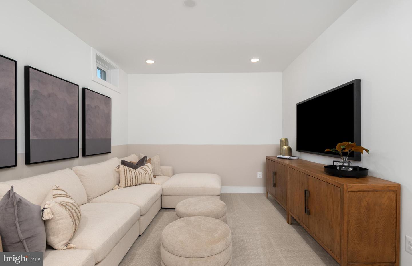 42819 EAGLE VIEW DR, LEESBURG, Virginia 20176, 5 Bedrooms Bedrooms, ,5 BathroomsBathrooms,Residential,For sale,42819 EAGLE VIEW DR,VALO2116592 MLS # VALO2116592