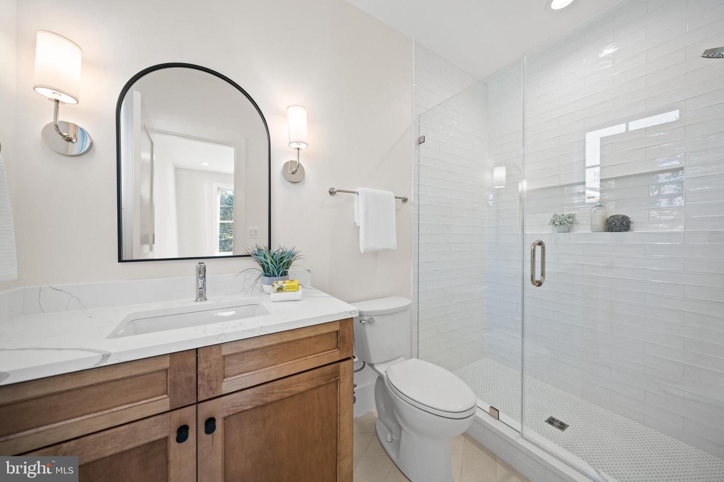 600 29TH RD S, ARLINGTON, Virginia 22202, 5 Bedrooms Bedrooms, ,5 BathroomsBathrooms,Residential,For sale,600 29TH RD S,VAAR2069222 MLS # VAAR2069222