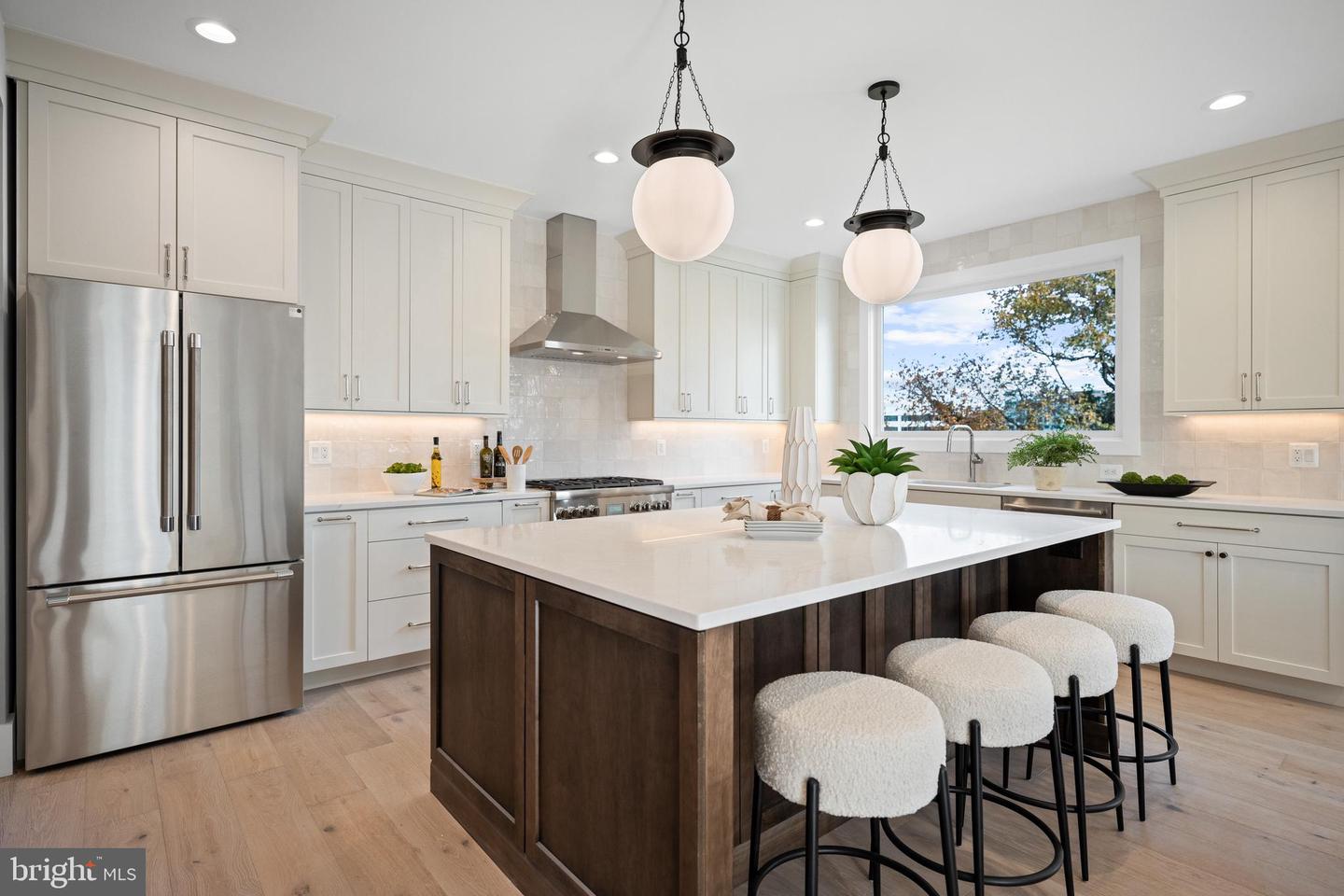 600 29TH RD S, ARLINGTON, Virginia 22202, 5 Bedrooms Bedrooms, ,5 BathroomsBathrooms,Residential,For sale,600 29TH RD S,VAAR2069222 MLS # VAAR2069222