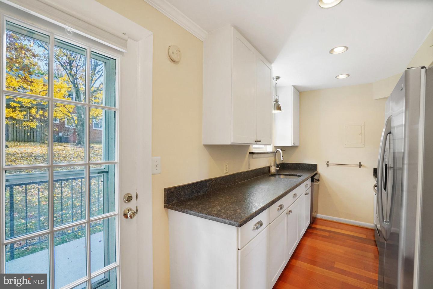 4614-B 28TH RD S #B, ARLINGTON, Virginia 22206, 2 Bedrooms Bedrooms, 5 Rooms Rooms,1 BathroomBathrooms,Residential,For sale,4614-B 28TH RD S #B,VAAR2069224 MLS # VAAR2069224