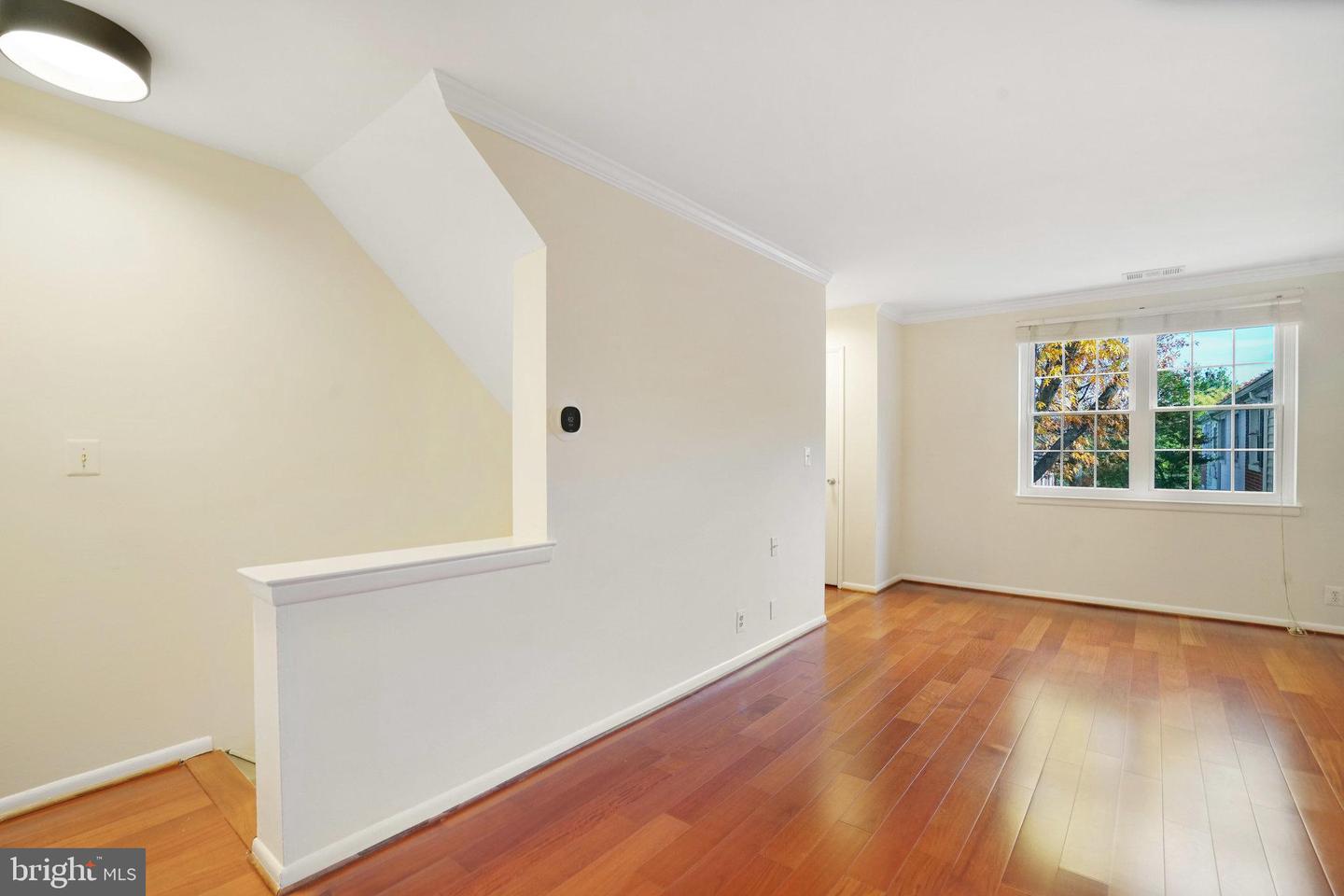 4614-B 28TH RD S #B, ARLINGTON, Virginia 22206, 2 Bedrooms Bedrooms, 5 Rooms Rooms,1 BathroomBathrooms,Residential,For sale,4614-B 28TH RD S #B,VAAR2069224 MLS # VAAR2069224