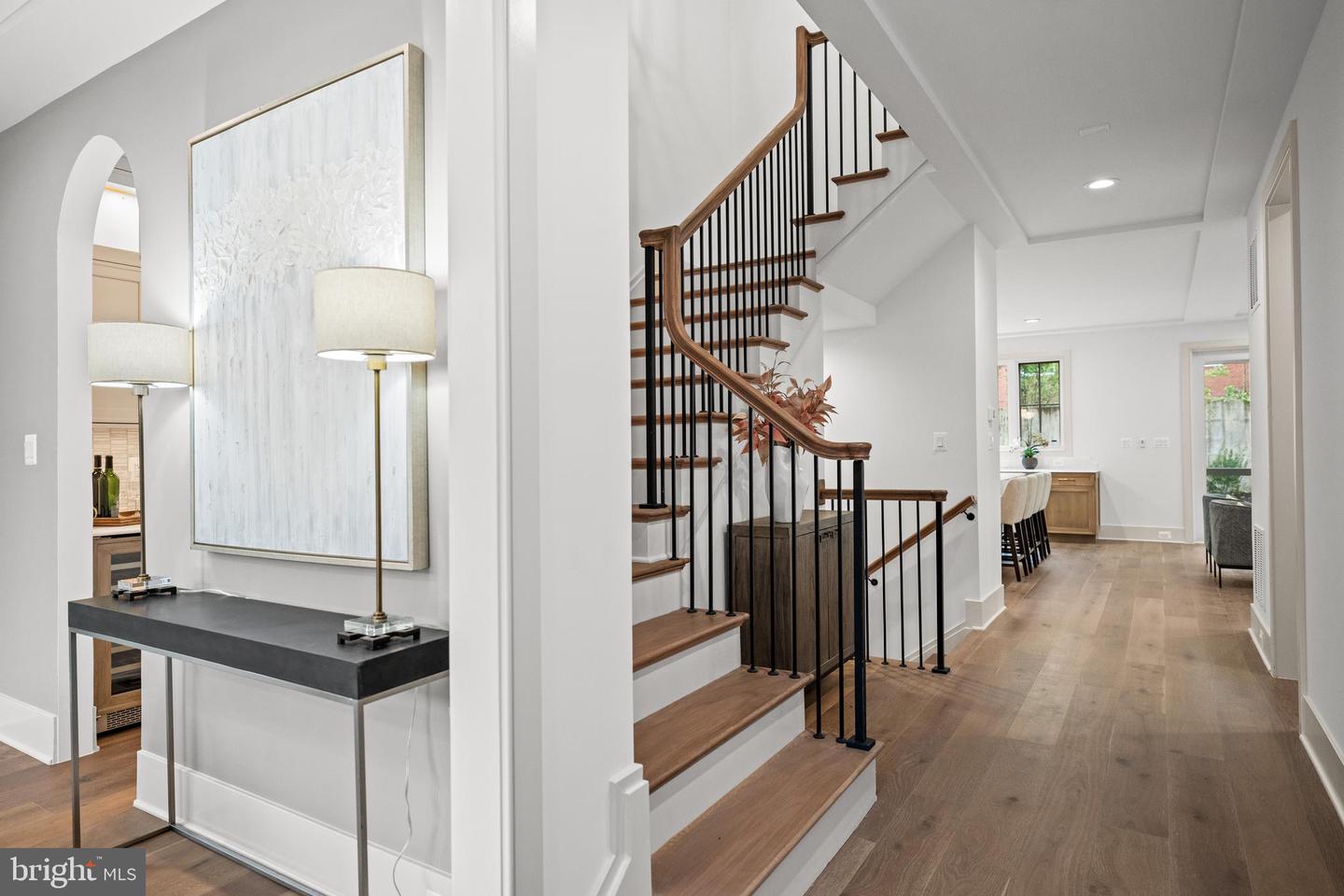 2133 N OAKLAND ST, ARLINGTON, Virginia 22207, 4 Bedrooms Bedrooms, ,4 BathroomsBathrooms,Residential,For sale,2133 N OAKLAND ST,VAAR2069226 MLS # VAAR2069226