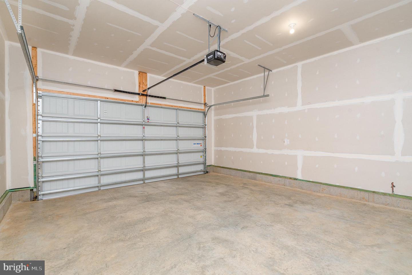 26700 DANIELS POINT DR, UNIONVILLE, Virginia 22567, 4 Bedrooms Bedrooms, ,3 BathroomsBathrooms,Residential,For sale,26700 DANIELS POINT DR,VAOR2013404 MLS # VAOR2013404