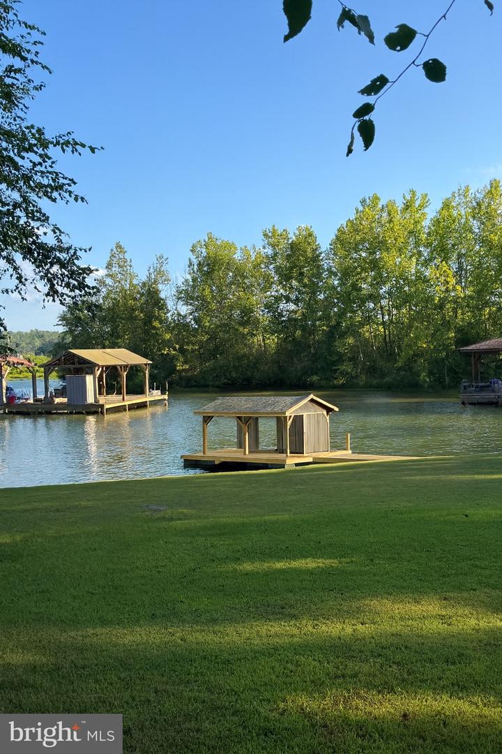 26700 DANIELS POINT DR, UNIONVILLE, Virginia 22567, 4 Bedrooms Bedrooms, ,3 BathroomsBathrooms,Residential,For sale,26700 DANIELS POINT DR,VAOR2013404 MLS # VAOR2013404