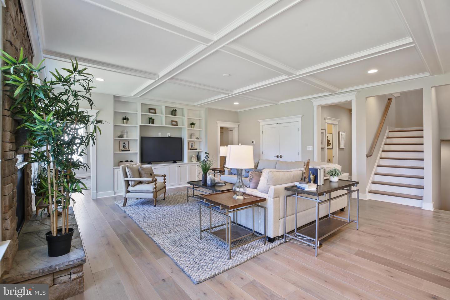 16043 KEYMER HILL CT, HAMILTON, Virginia 20158, 5 Bedrooms Bedrooms, ,5 BathroomsBathrooms,Residential,For sale,16043 KEYMER HILL CT,VALO2116596 MLS # VALO2116596