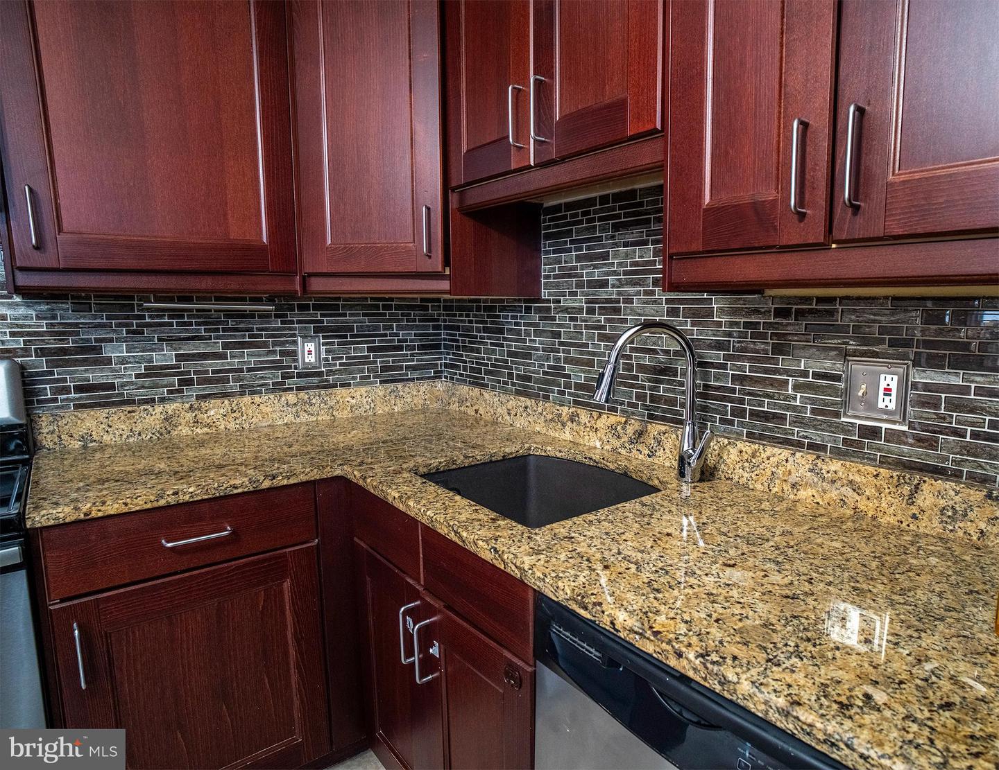 8968 MILROY CT, MANASSAS, Virginia 20110, 3 Bedrooms Bedrooms, ,2 BathroomsBathrooms,Residential,For sale,8968 MILROY CT,VAMN2010316 MLS # VAMN2010316