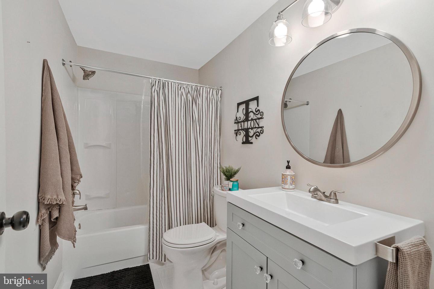 3170 ELLENWOOD DR, FAIRFAX, Virginia 22031, 3 Bedrooms Bedrooms, ,2 BathroomsBathrooms,Residential,For sale,3170 ELLENWOOD DR,VAFX2292530 MLS # VAFX2292530 3170 ELLENWOOD DR, FAIRFAX, Virginia 22031, 3 Bedrooms Bedrooms, ,2 BathroomsBathrooms,Residential,For sale,3170 ELLENWOOD DR,VAFX2292530 MLS # VAFX2292530