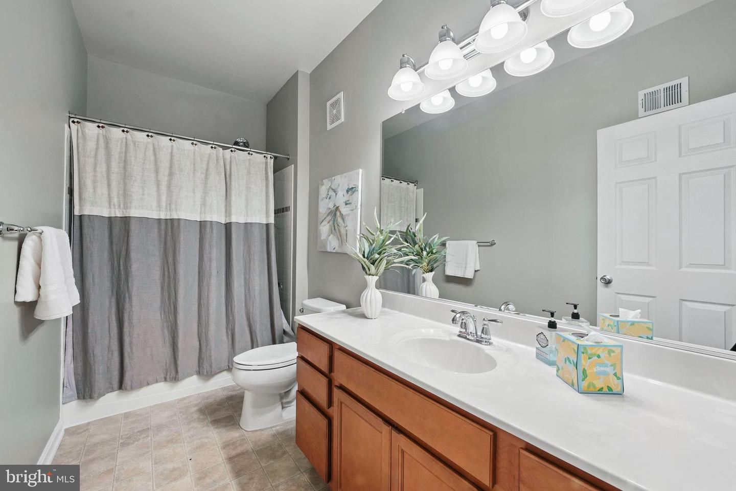 43837 KINGSTON STATION TER, ASHBURN, Virginia 20148, 3 Bedrooms Bedrooms, ,2 BathroomsBathrooms,Residential,For sale,43837 KINGSTON STATION TER,VALO2116598 MLS # VALO2116598