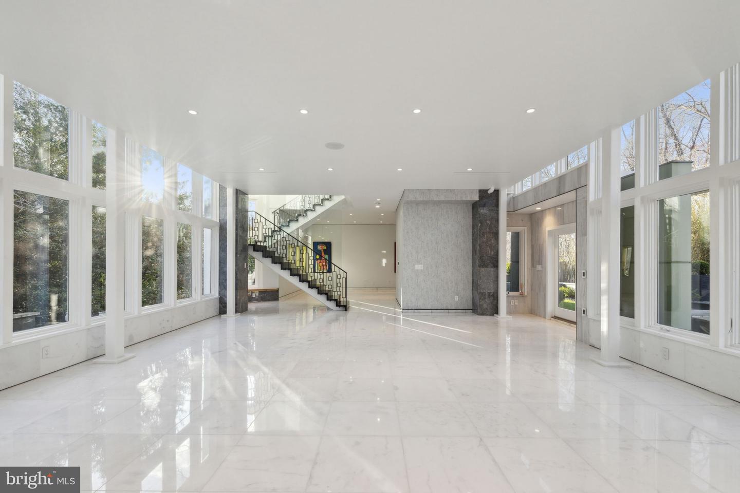 6304 OLD DOMINION DR, MCLEAN, Virginia 22101, 5 Bedrooms Bedrooms, ,4 BathroomsBathrooms,Residential,For sale,6304 OLD DOMINION DR,VAFX2229924 MLS # VAFX2229924