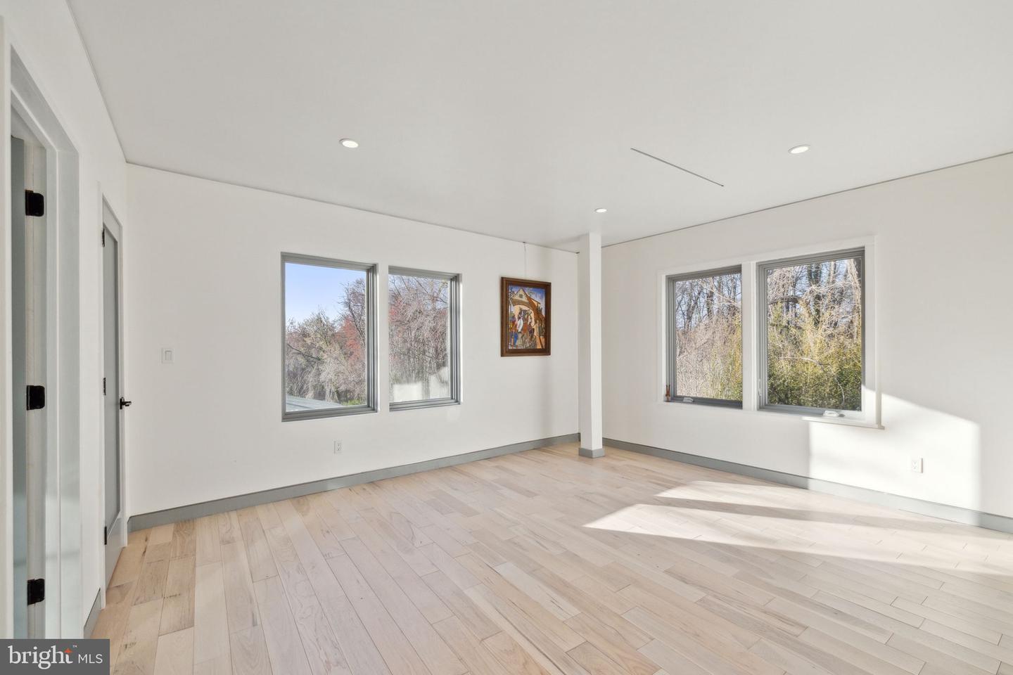 6304 OLD DOMINION DR, MCLEAN, Virginia 22101, 5 Bedrooms Bedrooms, ,4 BathroomsBathrooms,Residential,For sale,6304 OLD DOMINION DR,VAFX2229924 MLS # VAFX2229924