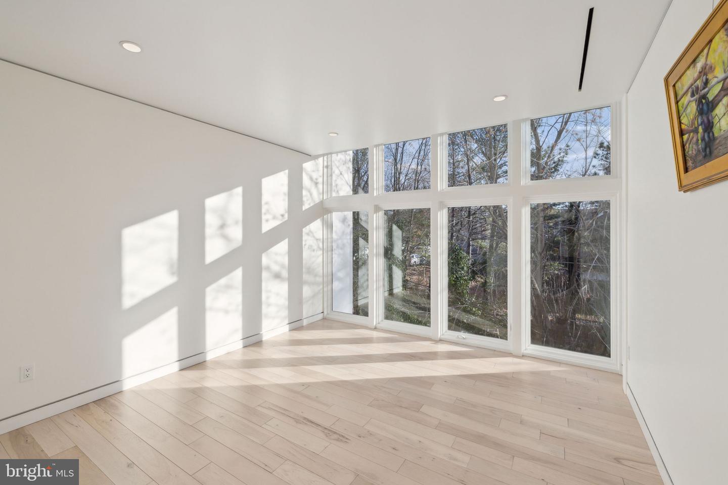 6304 OLD DOMINION DR, MCLEAN, Virginia 22101, 5 Bedrooms Bedrooms, ,4 BathroomsBathrooms,Residential,For sale,6304 OLD DOMINION DR,VAFX2229924 MLS # VAFX2229924