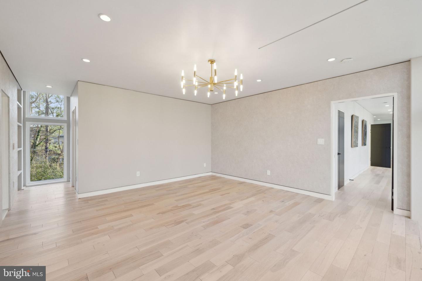 6304 OLD DOMINION DR, MCLEAN, Virginia 22101, 5 Bedrooms Bedrooms, ,4 BathroomsBathrooms,Residential,For sale,6304 OLD DOMINION DR,VAFX2229924 MLS # VAFX2229924