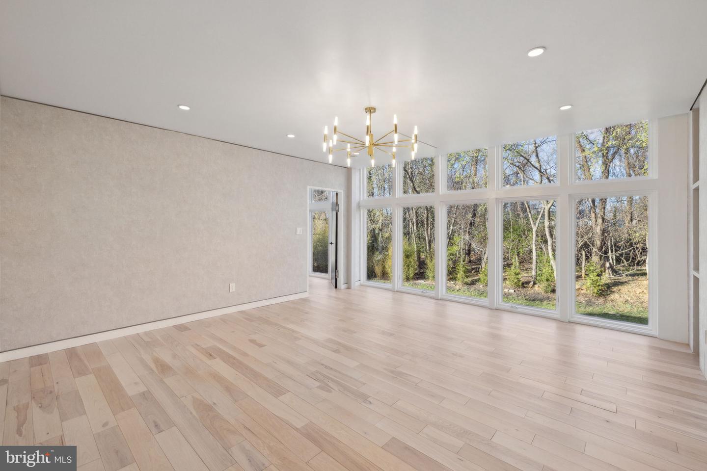 6304 OLD DOMINION DR, MCLEAN, Virginia 22101, 5 Bedrooms Bedrooms, ,4 BathroomsBathrooms,Residential,For sale,6304 OLD DOMINION DR,VAFX2229924 MLS # VAFX2229924