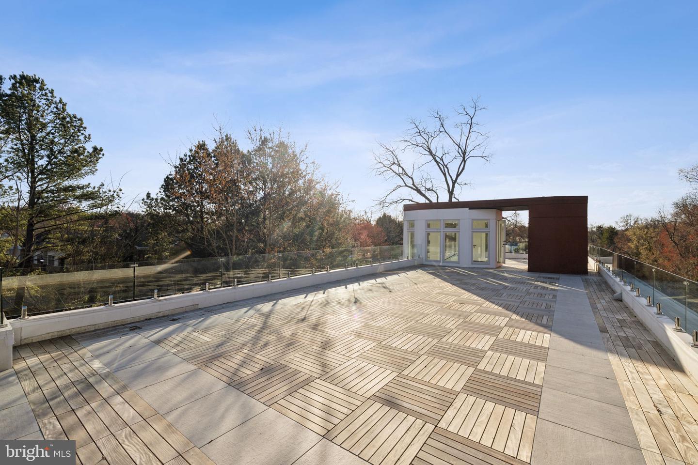 6304 OLD DOMINION DR, MCLEAN, Virginia 22101, 5 Bedrooms Bedrooms, ,4 BathroomsBathrooms,Residential,For sale,6304 OLD DOMINION DR,VAFX2229924 MLS # VAFX2229924