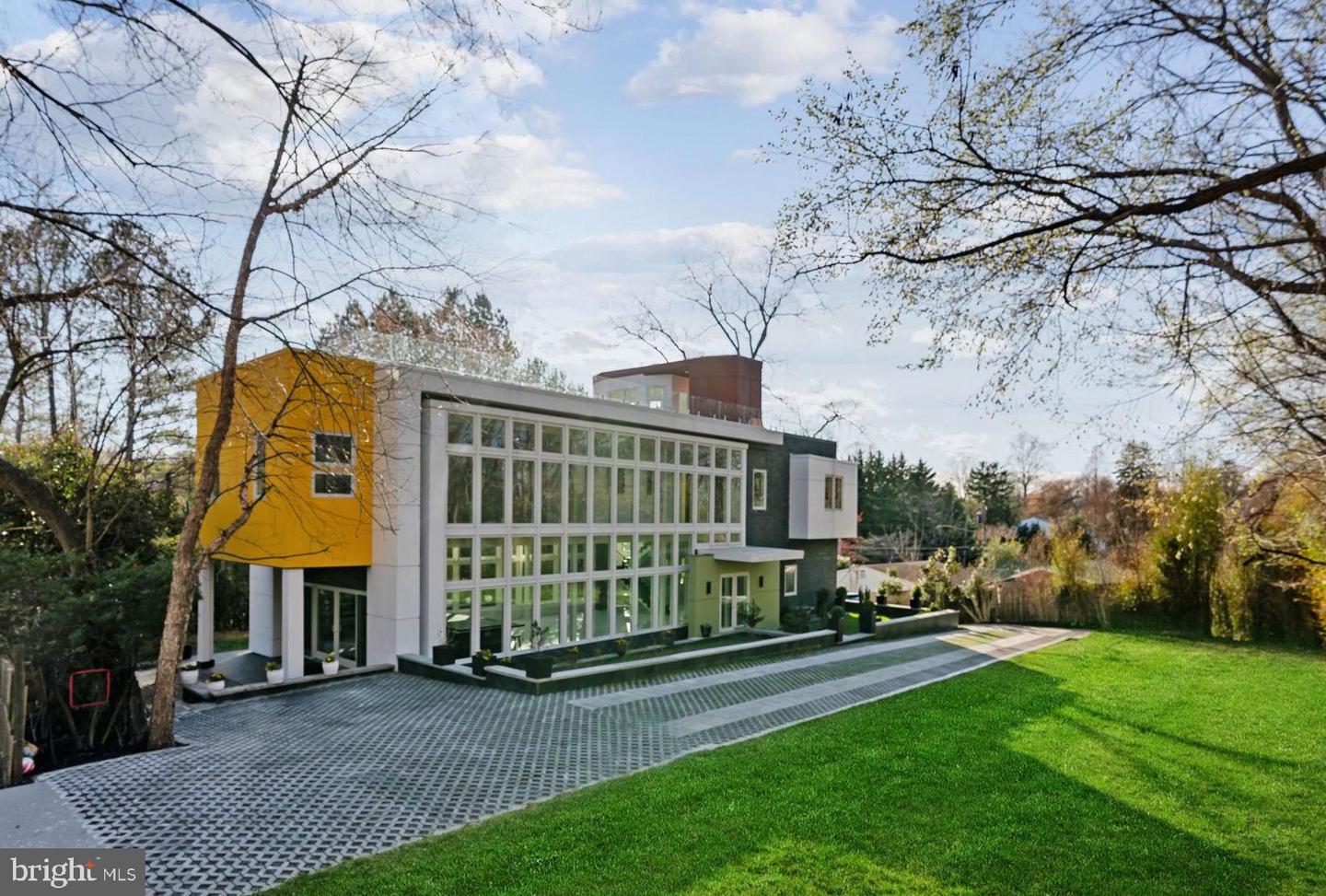 6304 OLD DOMINION DR, MCLEAN, Virginia 22101, 5 Bedrooms Bedrooms, ,4 BathroomsBathrooms,Residential,For sale,6304 OLD DOMINION DR,VAFX2229924 MLS # VAFX2229924