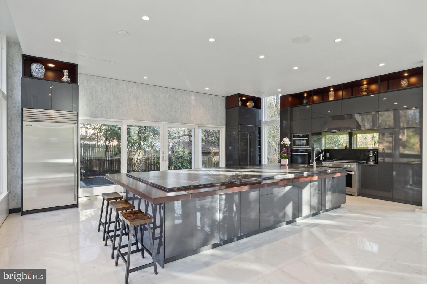 6304 OLD DOMINION DR, MCLEAN, Virginia 22101, 5 Bedrooms Bedrooms, ,4 BathroomsBathrooms,Residential,For sale,6304 OLD DOMINION DR,VAFX2229924 MLS # VAFX2229924