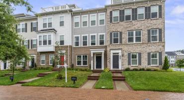 1690 DUNNINGTON PL, DUMFRIES, Virginia 22026, 4 Bedrooms Bedrooms, ,3 BathroomsBathrooms,Residential,For sale,1690 DUNNINGTON PL,VAPW2096014 MLS # VAPW2096014