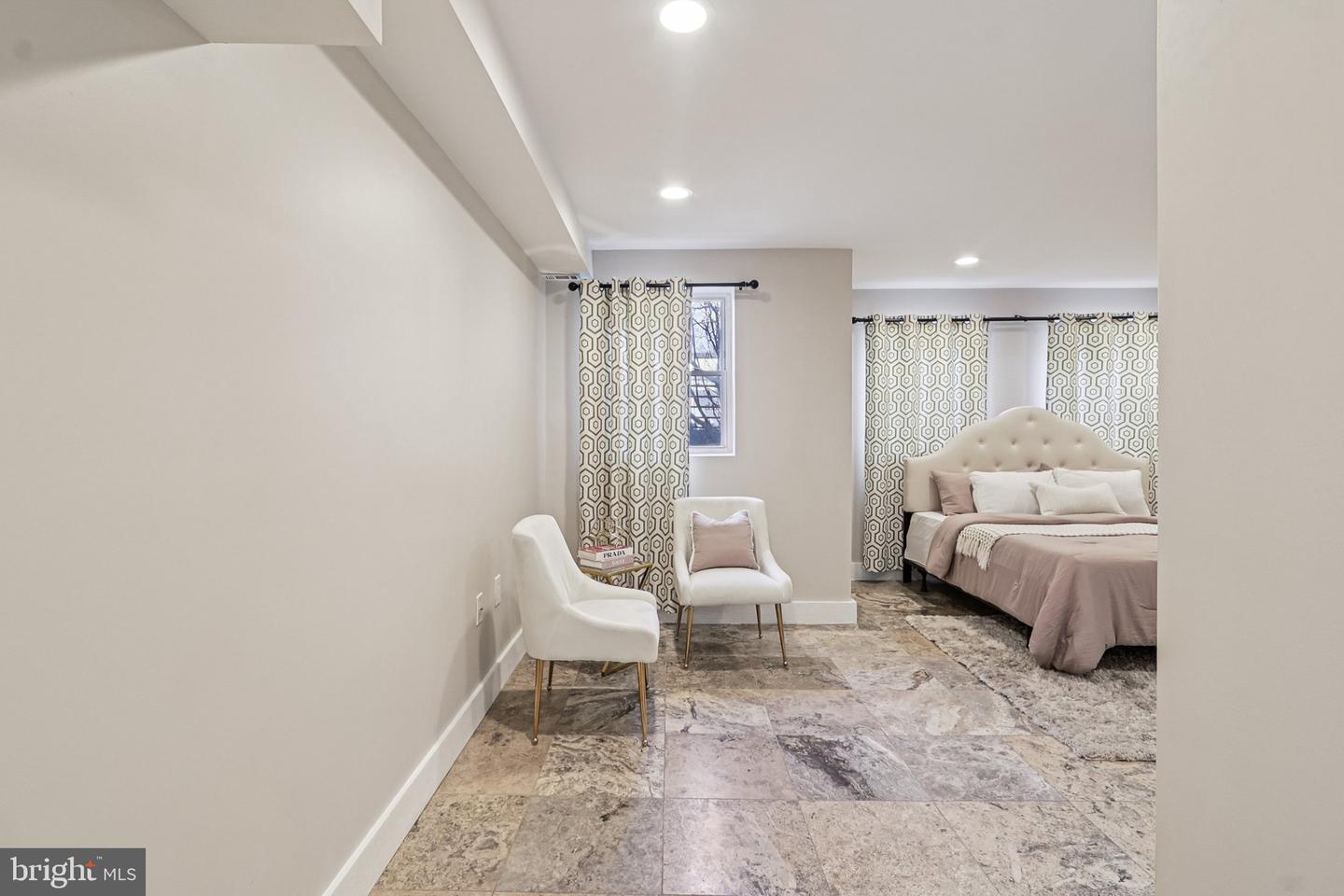 1409 G ST NE #2, WASHINGTON, District Of Columbia 20002, 3 Bedrooms Bedrooms, ,2 BathroomsBathrooms,Residential,For sale,1409 G ST NE #2,DCDC2213834 MLS # DCDC2213834 1409 G ST NE #2, WASHINGTON, District Of Columbia 20002, 3 Bedrooms Bedrooms, ,2 BathroomsBathrooms,Residential,For sale,1409 G ST NE #2,DCDC2213834 MLS # DCDC2213834