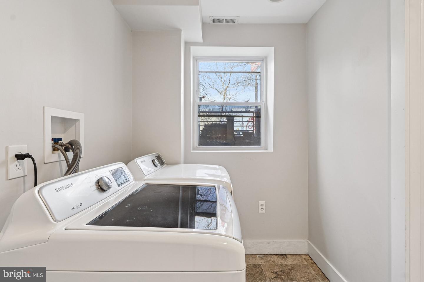 1409 G ST NE #2, WASHINGTON, District Of Columbia 20002, 3 Bedrooms Bedrooms, ,2 BathroomsBathrooms,Residential,For sale,1409 G ST NE #2,DCDC2213834 MLS # DCDC2213834 1409 G ST NE #2, WASHINGTON, District Of Columbia 20002, 3 Bedrooms Bedrooms, ,2 BathroomsBathrooms,Residential,For sale,1409 G ST NE #2,DCDC2213834 MLS # DCDC2213834